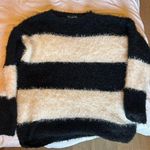Black And White Sweater From Boutique Size M Photo 0