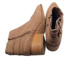 Excellent Bleecker & Bond Women’s Georgia Bootie Size 7M Suede Ankle Boots Tan Photo 5