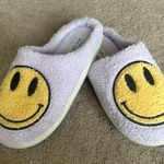 Women’s Smiley face purple slippers house shoes 5/6 Photo 0