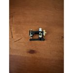 Vintage Black And Gold Sewing Machine Brooch NWOT Classic Craft Theme Pin Photo 2
