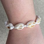 White Cowrie Shell Bracelet adjustable vacation beach anklet Photo 1