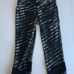 Under Armour Under Amour Womens UA Fly-by Printed Capri (1248730) Size XS Black Grey Leggings Photo 3