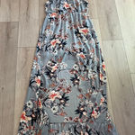JODIFL Boutique  Women’s Gray Floral High Low Maxi Dress Size Medium Photo 0