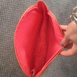 Estée Lauder NWOT. New  makeup bag Photo 3