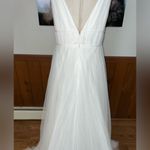Stunning Vow’d Serendipity Deep V Tulle Mesh Wedding Gown! White Size 10 Photo 7