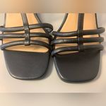 Naturalizer  Womens‎ Size 10 Starla Leather T-Strap Heels Black Photo 2