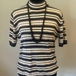 Striped Black and White Women's sweater Size M Photo 0