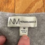 Neiman Marcus  Round Neck Long Sleeve Star Sweater‎ Grey size M Photo 6