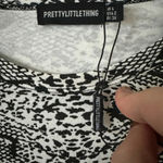 Pretty Little Thing Grey Snake Print Tie Waist T-Shirt Dress Photo 8