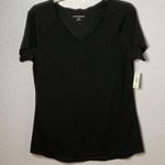 Amazon Essentials Black Basic V-Neck Short Sleeve T-shirt Size Medium. New! Photo 0