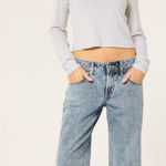Hollister  Low-Rise Baggy Jeans Photo 0