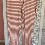 Cute booty lounge striped workout loungewear booty enhancing scrunch leggings SM Photo 0