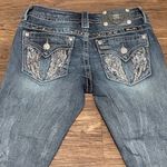 Miss Me Signature Capri Jeans Blue Factory Wash and Whiskering Size 26 Photo 12