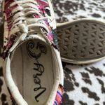 Very G  size 9 Photo 6