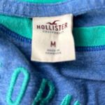 Hollister Women’s Y2K 2000s Blue Graphic Baby tee size M Photo 5