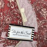 Oddy NWT Size 1X/2X Pink & Ivory Paisley Print Back Ruching Marsala Top Photo 5