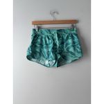 Patagonia Women's Stretch Planing Micro Shorts - 2" Green Leaf Size Small Photo 1