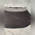 Nike dri-fit Black and Gray skort small Photo 2