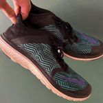 Nike running tennis shoes Photo 2