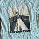 Gildan Harry styles love on tour tshirt Photo 2
