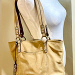B MAKOWSKY Margene Shimmer Textured Tan Leather Tote / Shoulder Bag w/Charm🧡 Photo 0