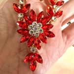 Betsey Johnson  red/orange rhinestone flower statement necklace Photo 3
