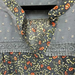 Bloomchic Short Flutter Sleeve Blur Floral with Eyelet Detail Blouse size 10 Photo 4