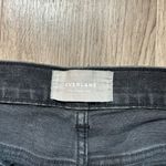 Everlane The Cheeky Straight Jean in Washed Black Size 27 Crop Photo 4