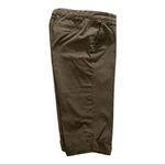 IZOD , women’s stretch Capris, tan, sz 8 Photo 1