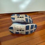 on cloud  Monster Women’s Shoes Size 10 Photo 4