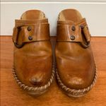 Frye  Women’s Charlotte Ring Brown Distressed Heeled Clogs Mule Shoes Size 5.5 Photo 0