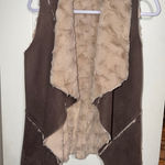 Double Zero Fur lined Vest Photo 0