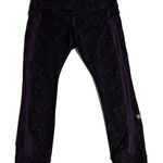 Lululemon  Black Purple Capri leggings Size 4‎ Photo 0