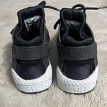 Nike Black Air Huarache Photo 3