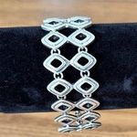 Lucky Brand  Silver Tone  Open Link Bracelet Classic Toggle Closure Photo 0