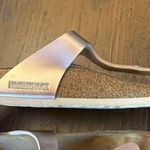 Birkenstock VGUC Rose Gold Gizeh Sandals Photo 0