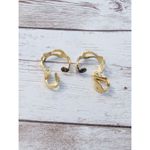 Vintage Clip On Earrings Photo 2
