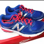 New Balance  women’s 680V2 running shoes Photo 0