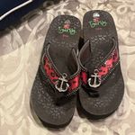 Tigerlily  flip flops   Photo 1