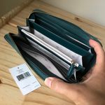 Kate Spade Wallet Photo 3