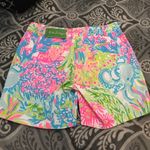 Lilly Pulitzer  Jayne short "Lovers Coral" size 00 Photo 1