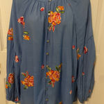 Fig and Flower Blue Top with Multicolor Floral Design Size L Photo 0