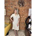 Vintage Cream Short Photo 1