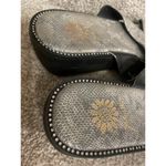 Yellow Box NWOT  Silver Burke Wedge Thong Rhinestone Sandal, 9.5 Photo 5