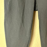 Victoria's Secret Victoria Sport Black Lace Up Leg Detail Legging Size XS Photo 4