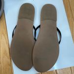 Amazon Essentials sandals Photo 2