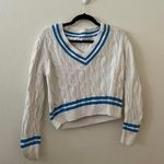 Olivaceous white and blue v neck knit sweater Photo 3