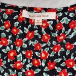 Skies Are Blue  v neck button down shirt size med Photo 6