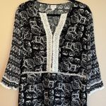 Merona Boho Shift Dress Size MEDIUM Black and Ivory Elephant Print Lace Trim Photo 1