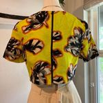 Jonathan Saunders 2014 Yellow Tulip Cropped Short Sleeve Zipper Back Top Size 6 Photo 2